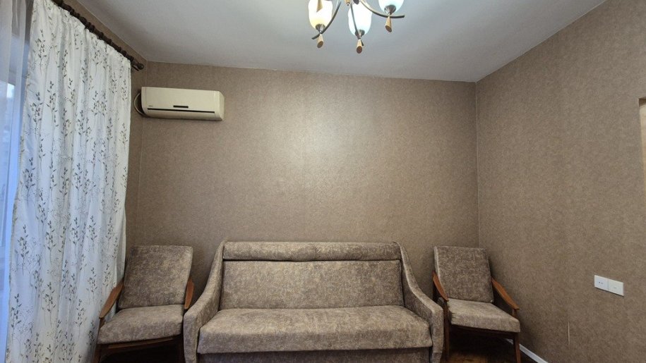 Kirayə verilir 2 otaqlı köhnə tikili, 50 m², 28 May m.-5