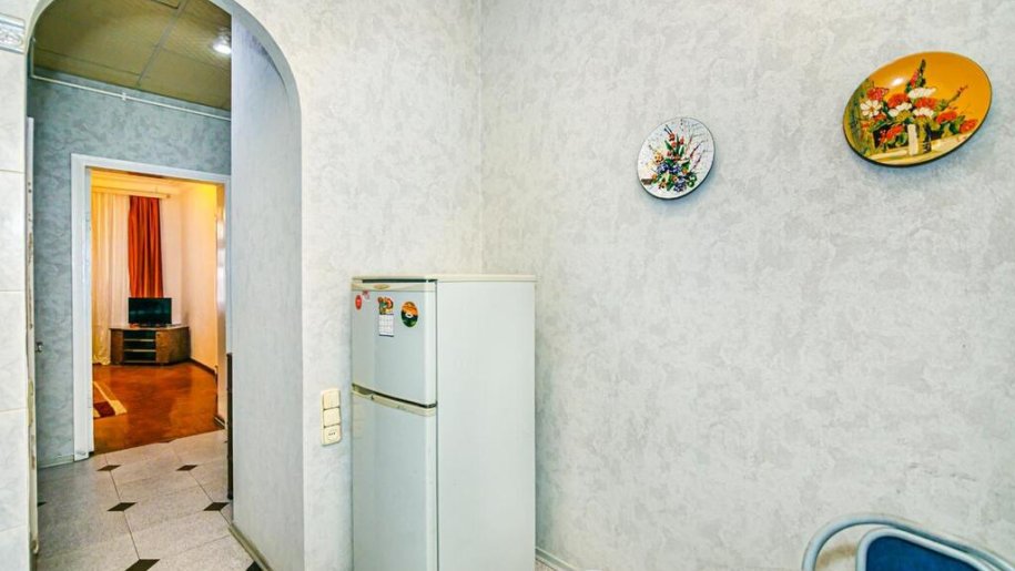 Kirayə verilir 2 otaqlı köhnə tikili, 60 m², Sahil m.-10