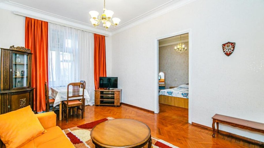 Kirayə verilir 2 otaqlı köhnə tikili, 60 m², Sahil m.-13