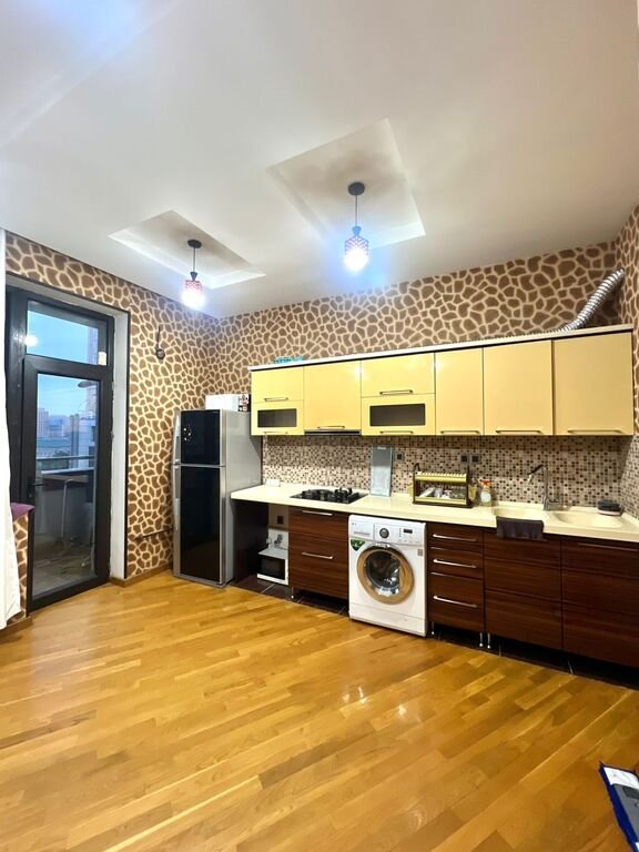 Kirayə verilir 2 otaqlı yeni tikili, 95 m², 8 noyabr-3