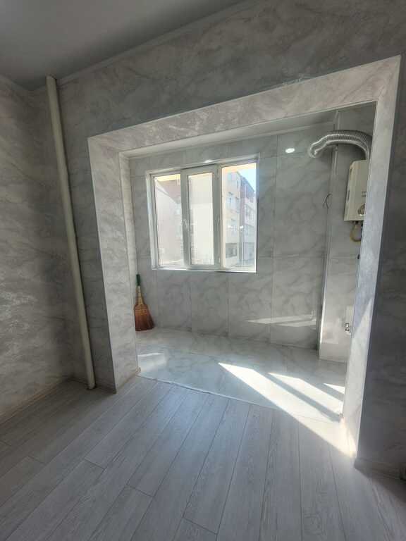 Satılır 2 otaqlı köhnə tikili, 45 m², Həzi Aslanov m.-16