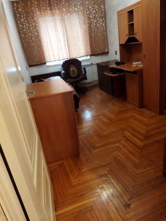 Satılır 4 otaqlı köhnə tikili, 75 m², Neftçilər m.-2