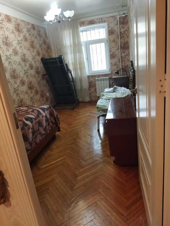 Satılır 4 otaqlı köhnə tikili, 75 m², Neftçilər m.-3