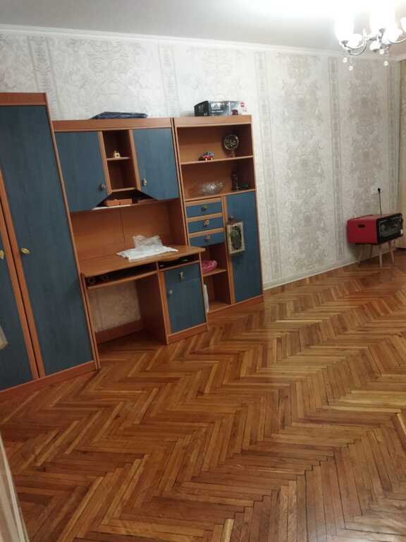 Satılır 4 otaqlı köhnə tikili, 75 m², Neftçilər m.-8