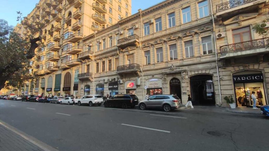 Satılır 1 otaqlı köhnə tikili, 36 m², Sahil m.-1