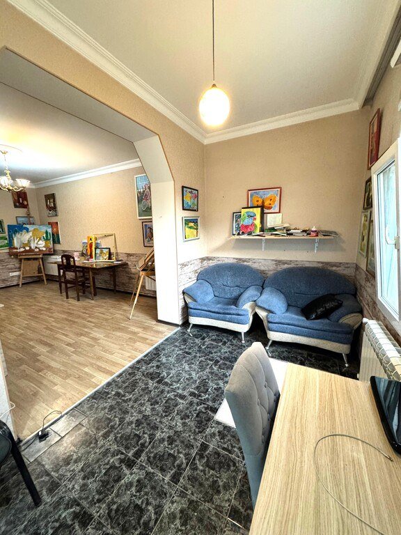 40 m<sup>2</sup> ofis icarəyə verilir, 28 May m.-7