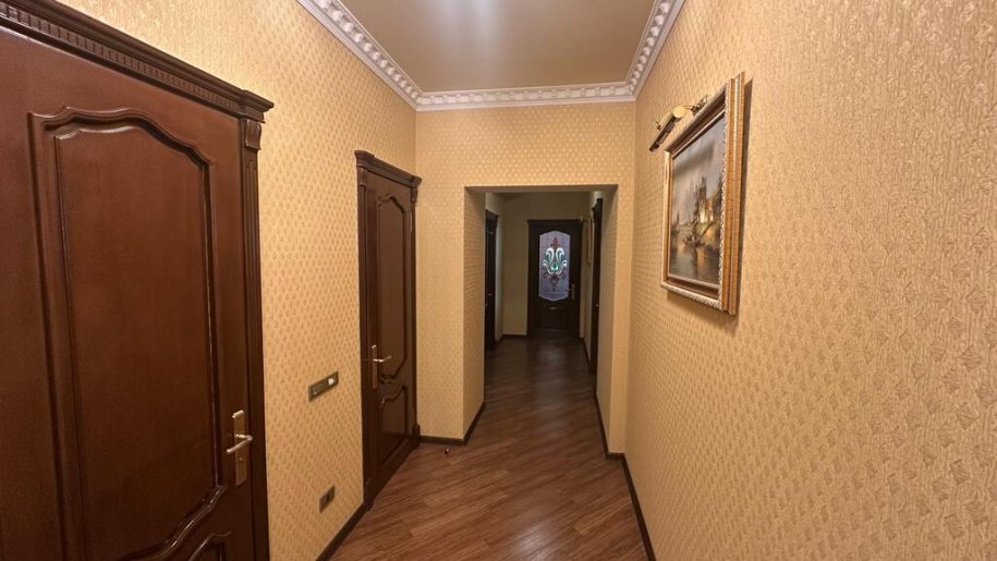 Satılır 3 otaqlı yeni tikili, 130 m², Gənclik m.-8