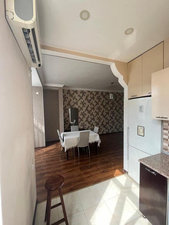 Satılır 2 otaqlı köhnə tikili, 48 m², Qara Qarayev m.-12