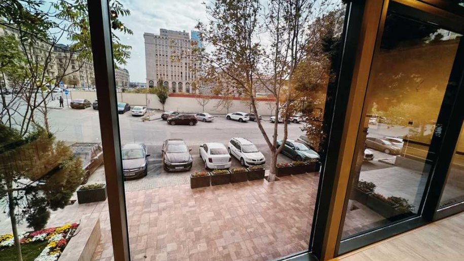 300 kv.m. obyekt icarəyə verilir, Xətai m.-11