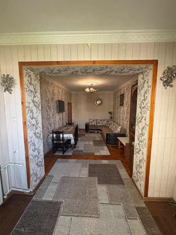 Satılır 3 otaqlı köhnə tikili, 80 m², Azadlıq Prospekti m.-3