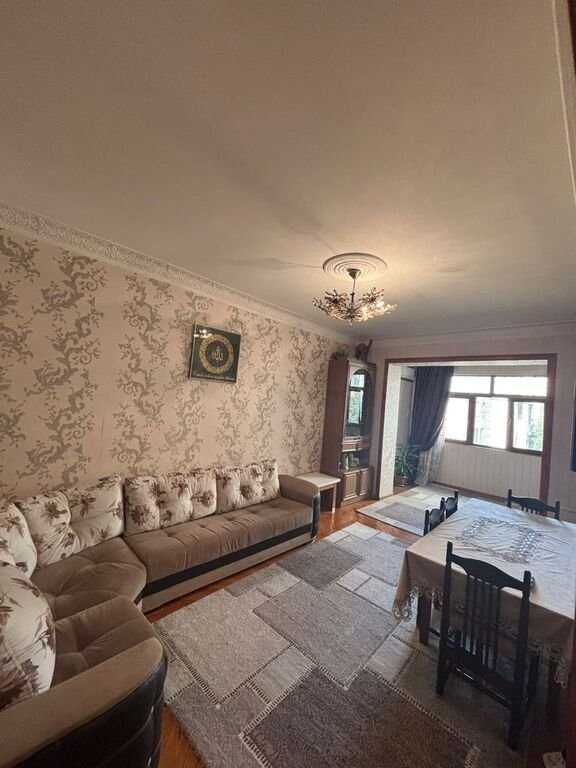 Satılır 3 otaqlı köhnə tikili, 80 m², Azadlıq Prospekti m.-4