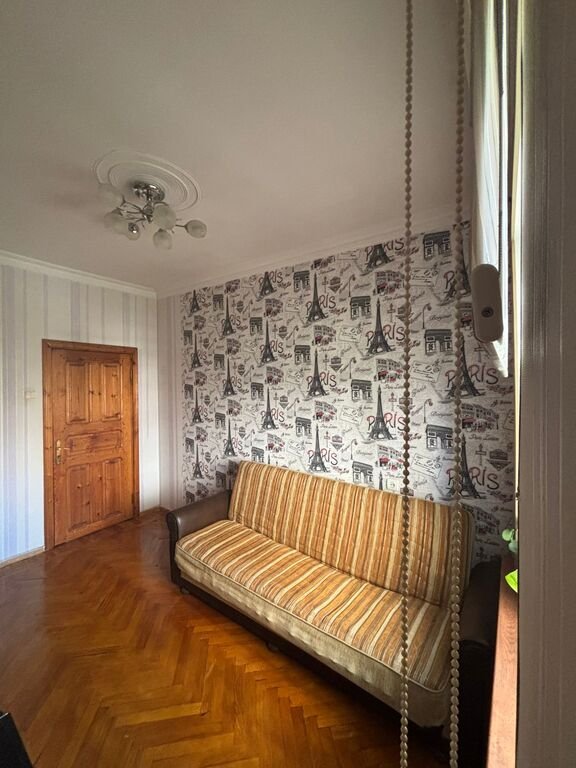 Satılır 3 otaqlı köhnə tikili, 80 m², Azadlıq Prospekti m.-7