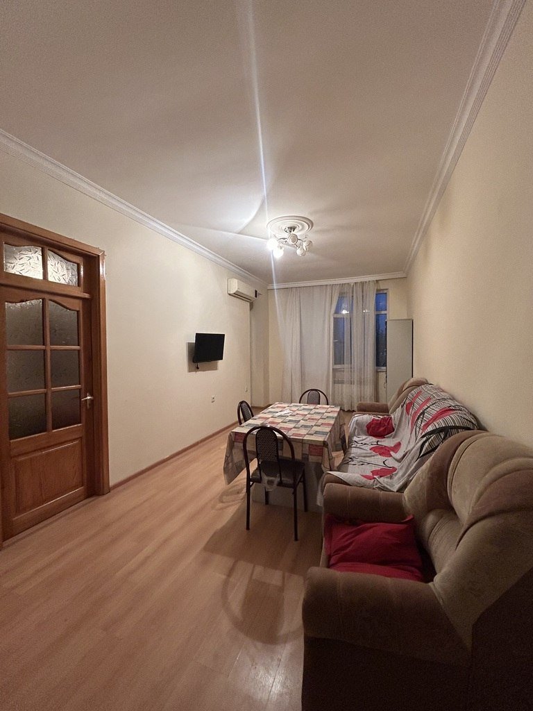 Satılır 2 otaqlı yeni tikili, 70 m², Elmlər Akademiyası m.-1
