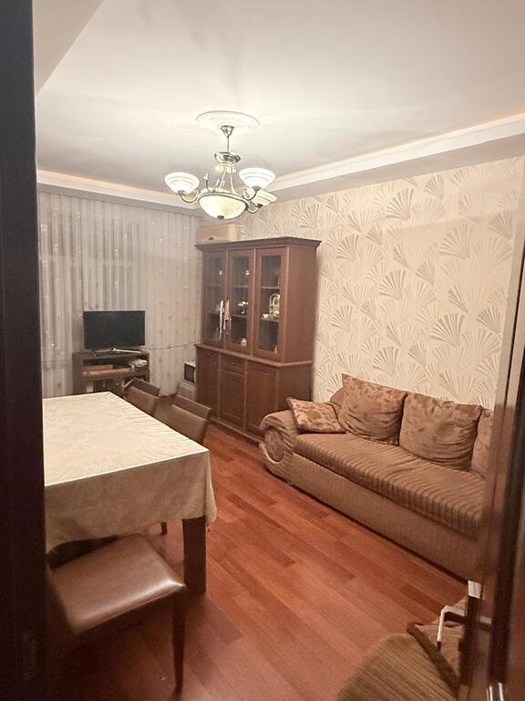 Satılır 3 otaqlı köhnə tikili, 60 m², Əhmədli m.-1