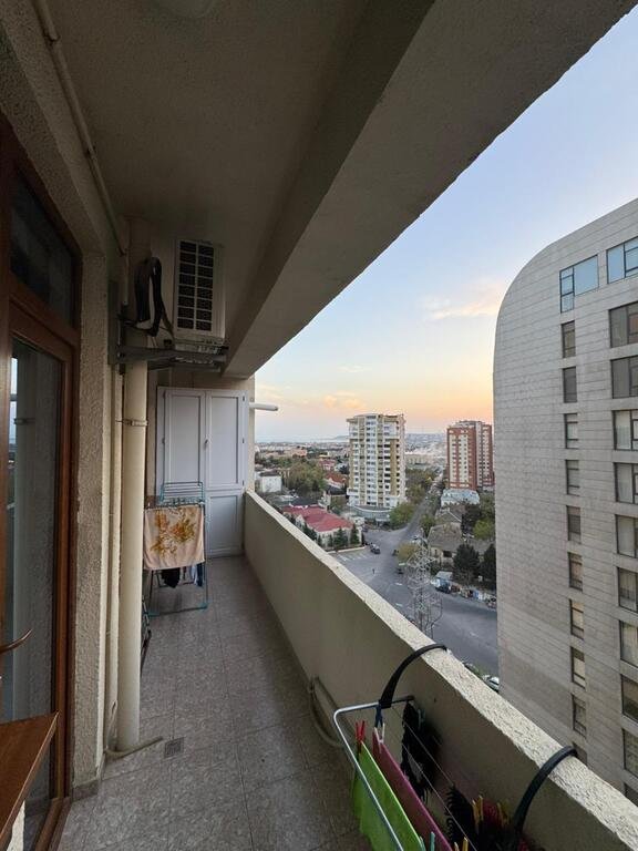 Satılır 3 otaqlı yeni tikili, 80 m², Qara Qarayev m.-10