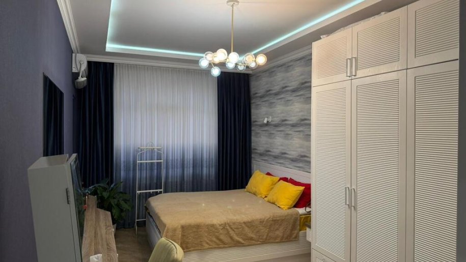 Satılır 3 otaqlı yeni tikili, 80 m², Qara Qarayev m.-11