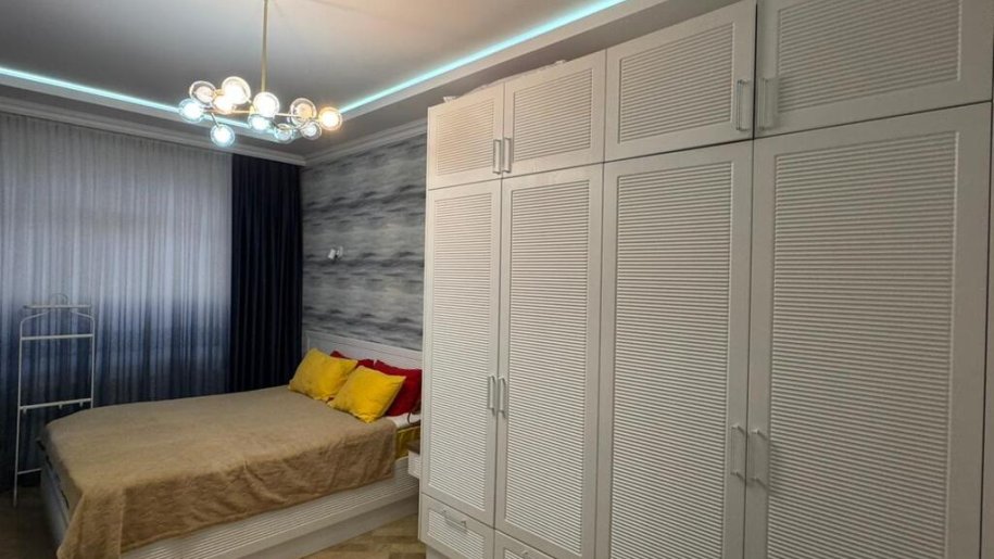 Satılır 3 otaqlı yeni tikili, 80 m², Qara Qarayev m.-15