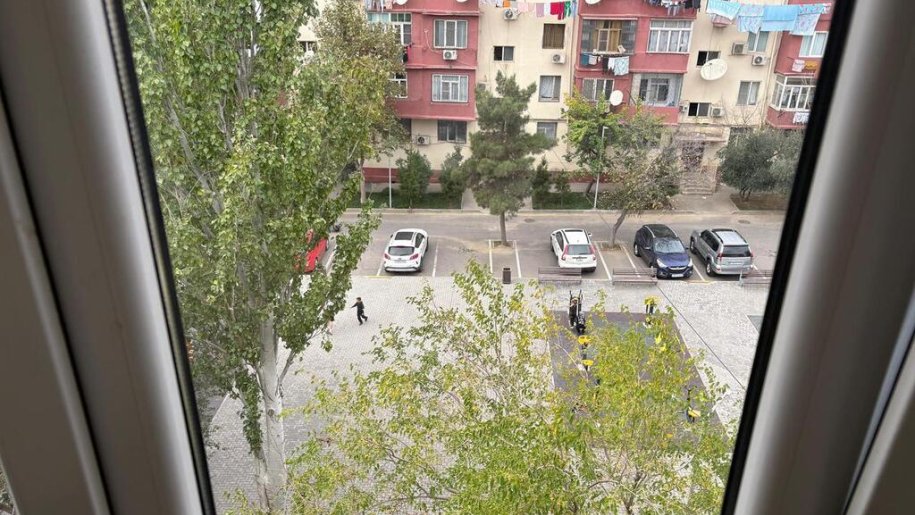 Satılır 3 otaqlı köhnə tikili, 61 m², Xalqlar dostluğu m.-2