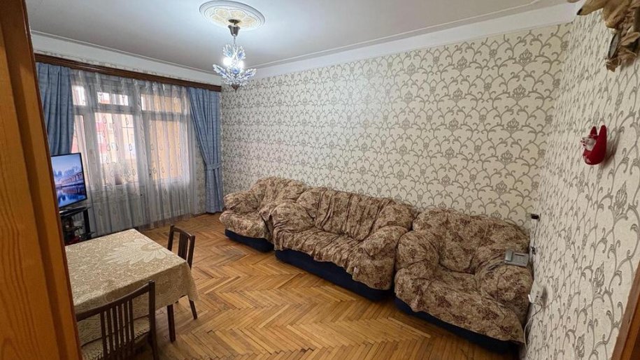 Satılır 3 otaqlı köhnə tikili, 61 m², Xalqlar dostluğu m.-3