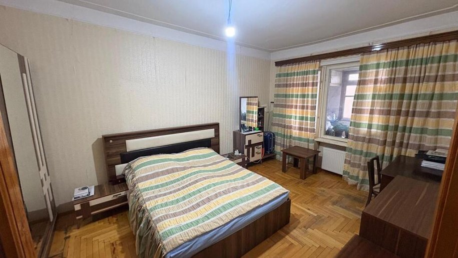 Satılır 3 otaqlı köhnə tikili, 61 m², Xalqlar dostluğu m.-12