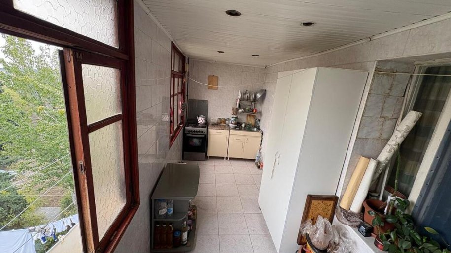 Satılır 3 otaqlı köhnə tikili, 61 m², Xalqlar dostluğu m.-13