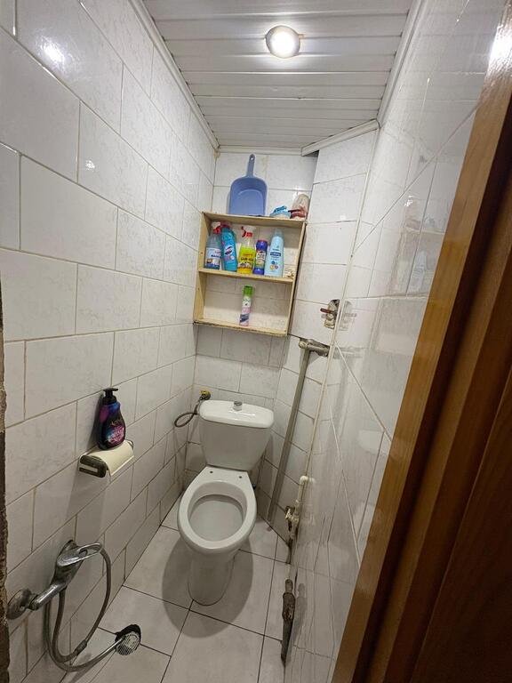 Satılır 3 otaqlı köhnə tikili, 61 m², Xalqlar dostluğu m.-15