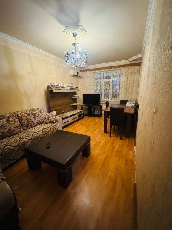 Satılır 4 otaqlı köhnə tikili, 100 m², Əhmədli m.-1