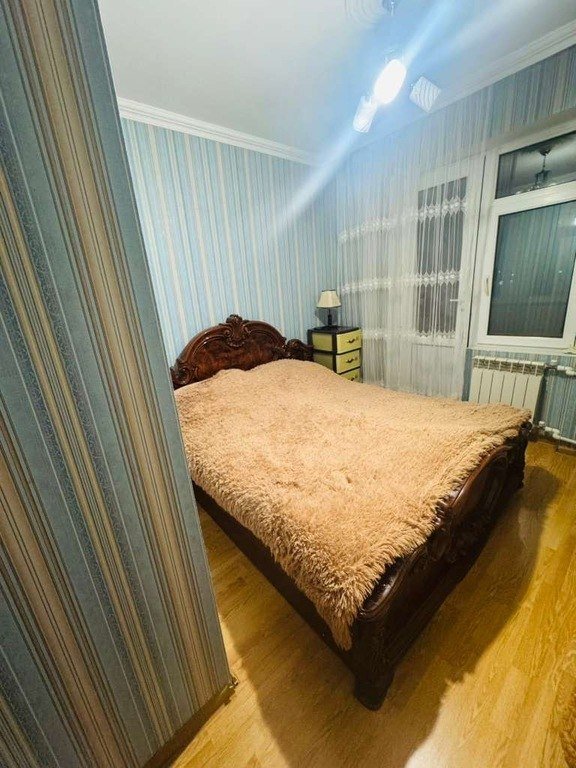 Satılır 4 otaqlı köhnə tikili, 100 m², Əhmədli m.-4