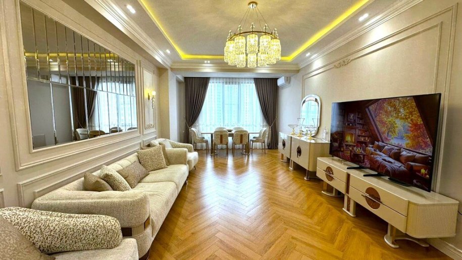 Satılır 3 otaqlı yeni tikili, 130 m², Gənclik m.-1