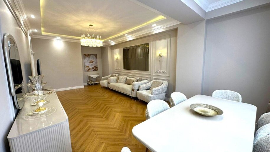 Satılır 3 otaqlı yeni tikili, 130 m², Gənclik m.-2