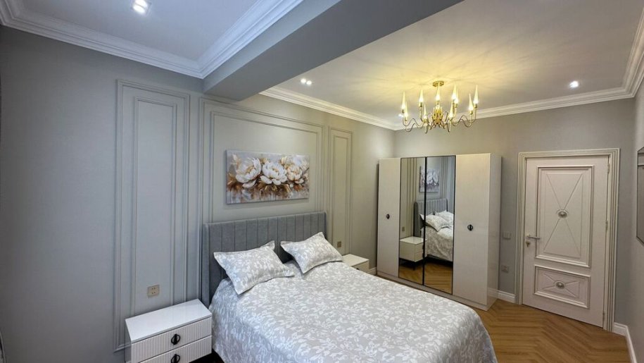 Satılır 3 otaqlı yeni tikili, 130 m², Gənclik m.-6