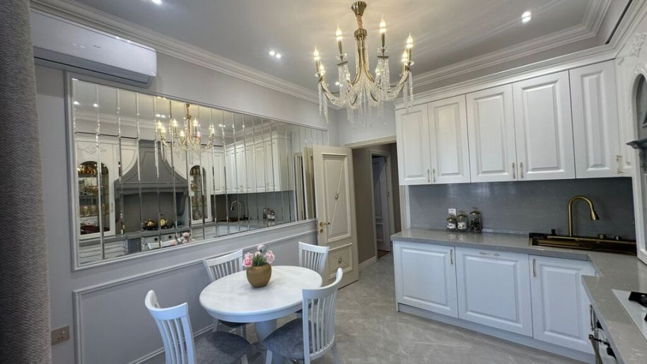 Satılır 3 otaqlı yeni tikili, 130 m², Gənclik m.-11