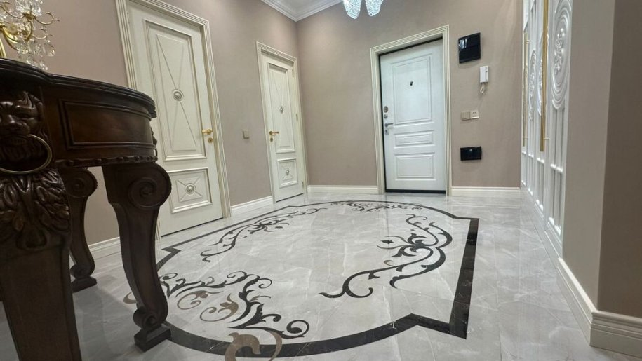 Satılır 3 otaqlı yeni tikili, 130 m², Gənclik m.-17