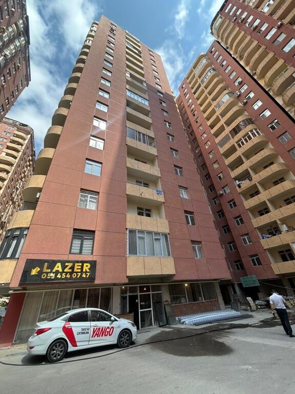 Satılır 3 otaqlı yeni tikili, 135 m², İnşaatçılar m.-1