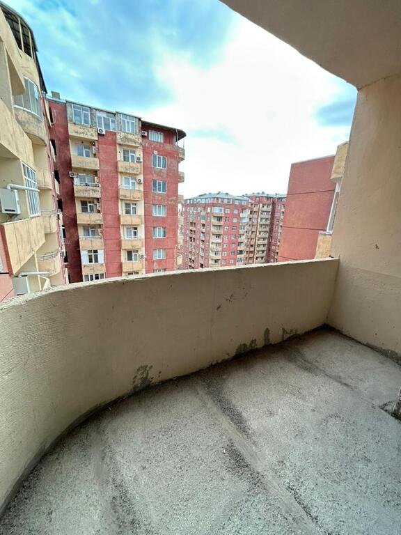 Satılır 3 otaqlı yeni tikili, 135 m², İnşaatçılar m.-4