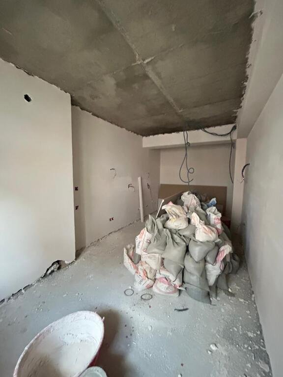 Satılır 3 otaqlı yeni tikili, 135 m², İnşaatçılar m.-16