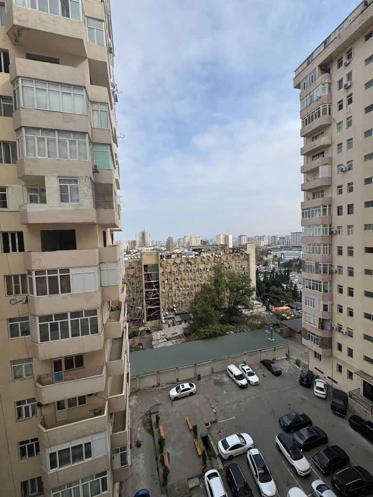 Satılır 4 otaqlı yeni tikili, 180 m², 20 Yanvar m.-2