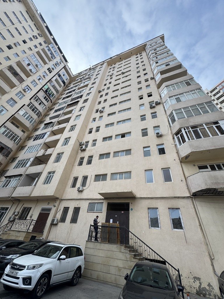 Satılır 4 otaqlı yeni tikili, 180 m², 20 Yanvar m.-14