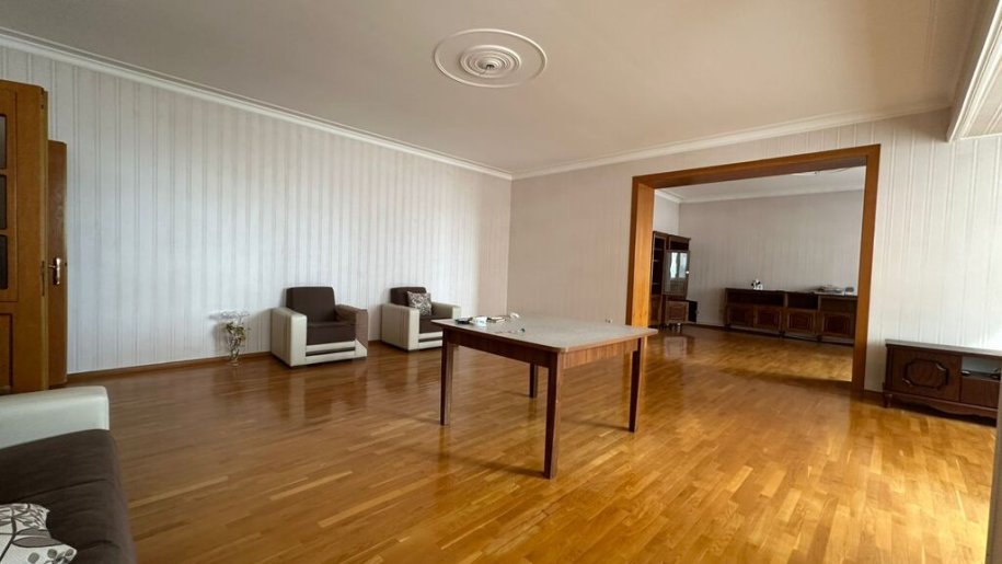 Satılır 5 otaqlı yeni tikili, 200 m², Nizami m.-4