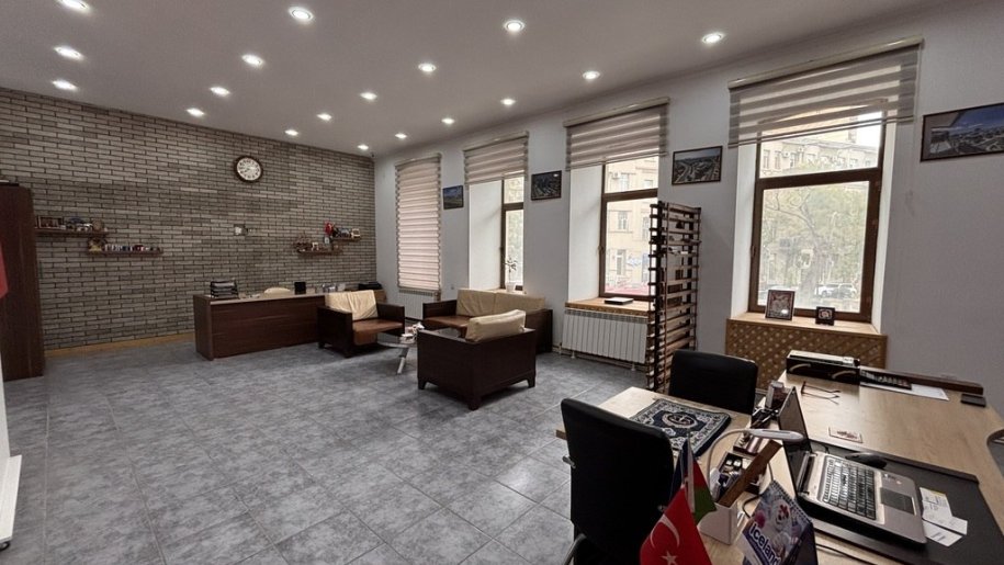 150 kv.m. obyekt icarəyə verilir, İçərişəhər m.-1