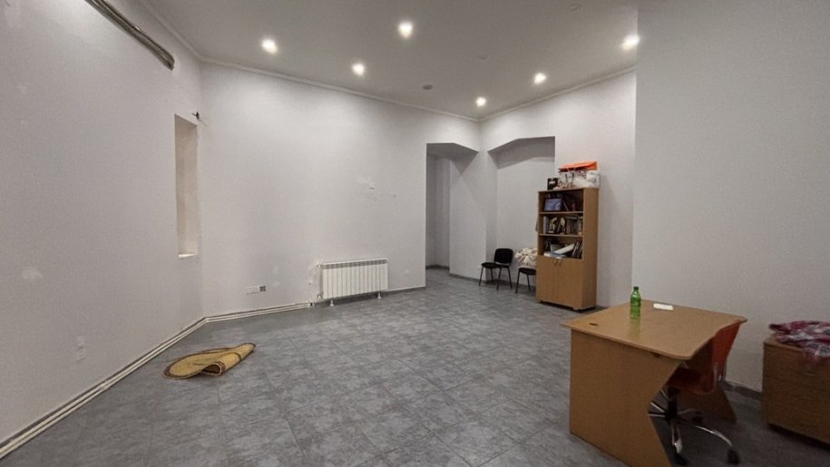 150 kv.m. obyekt icarəyə verilir, İçərişəhər m.-3