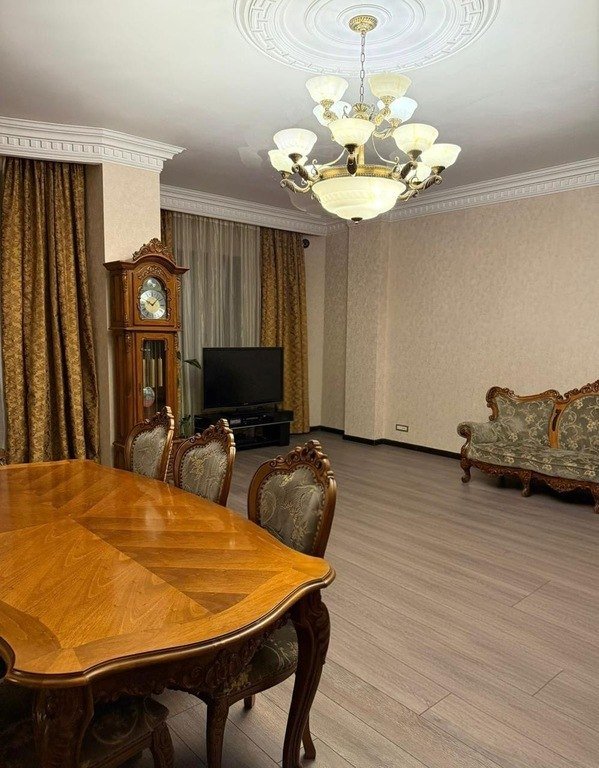 Satılır 4 otaqlı yeni tikili, 200 m², Nəriman Nərimanov m.-7