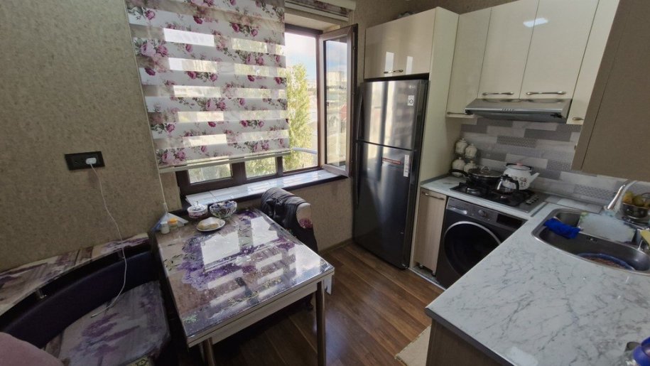 Satılır 2 otaqlı köhnə tikili, 66 m², Əhmədli m.-6