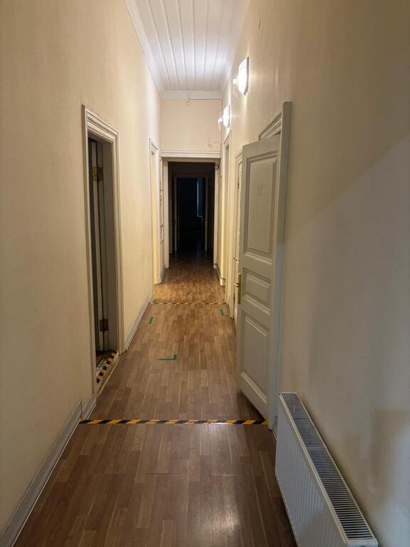 370 m<sup>2</sup> ofis icarəyə verilir, İçərişəhər m.-8