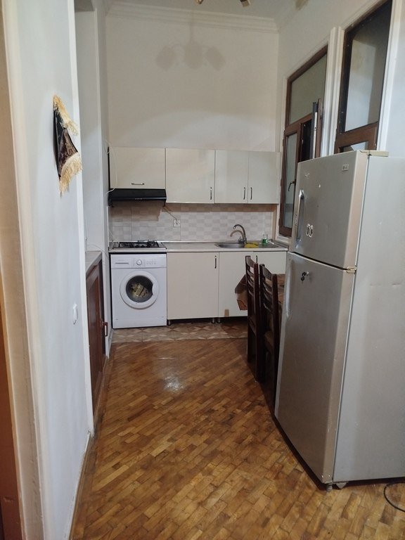 Kirayə verilir 2 otaqlı köhnə tikili, 65 m², Sahil m.-5