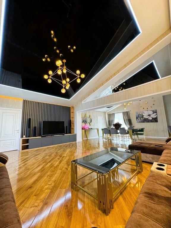 Satılır 4 otaqlı yeni tikili, 360 m², 8 noyabr-9