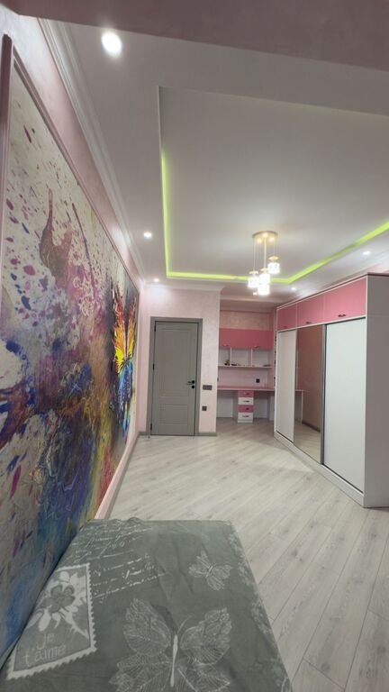 Satılır 3 otaqlı yeni tikili, 132 m², Saray-5