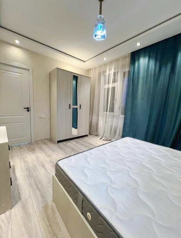 Satılır 2 otaqlı köhnə tikili, 65 m², Xalqlar dostluğu m.-3