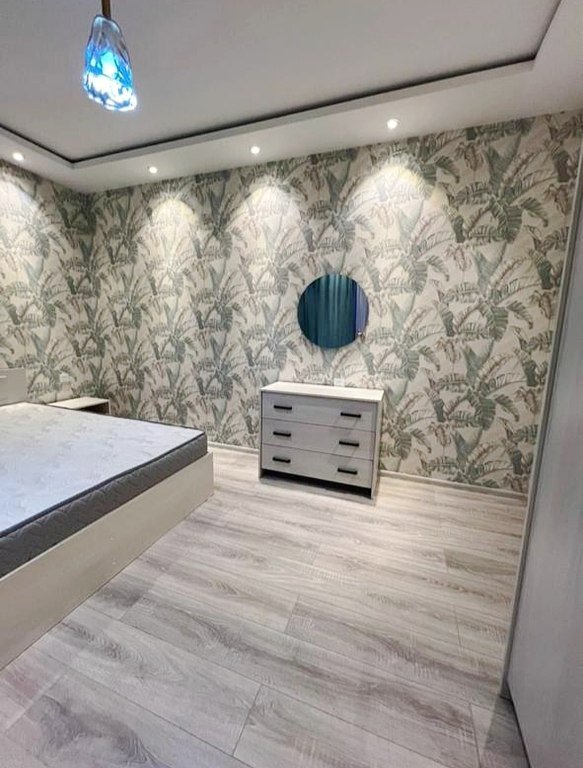 Satılır 2 otaqlı köhnə tikili, 65 m², Xalqlar dostluğu m.-4