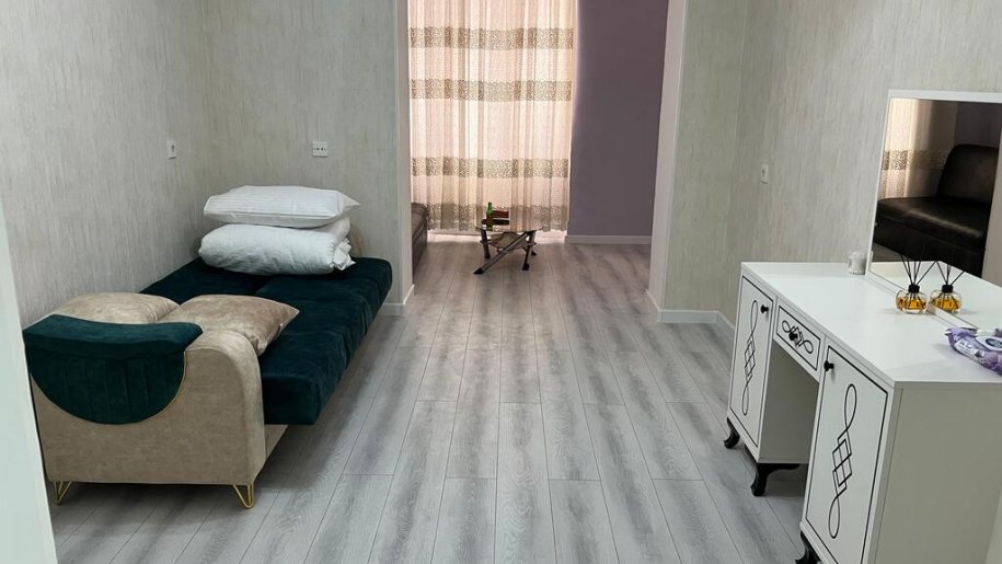 Kirayə verilir 2 otaqlı köhnə tikili, 65 m², İçərişəhər m.-4